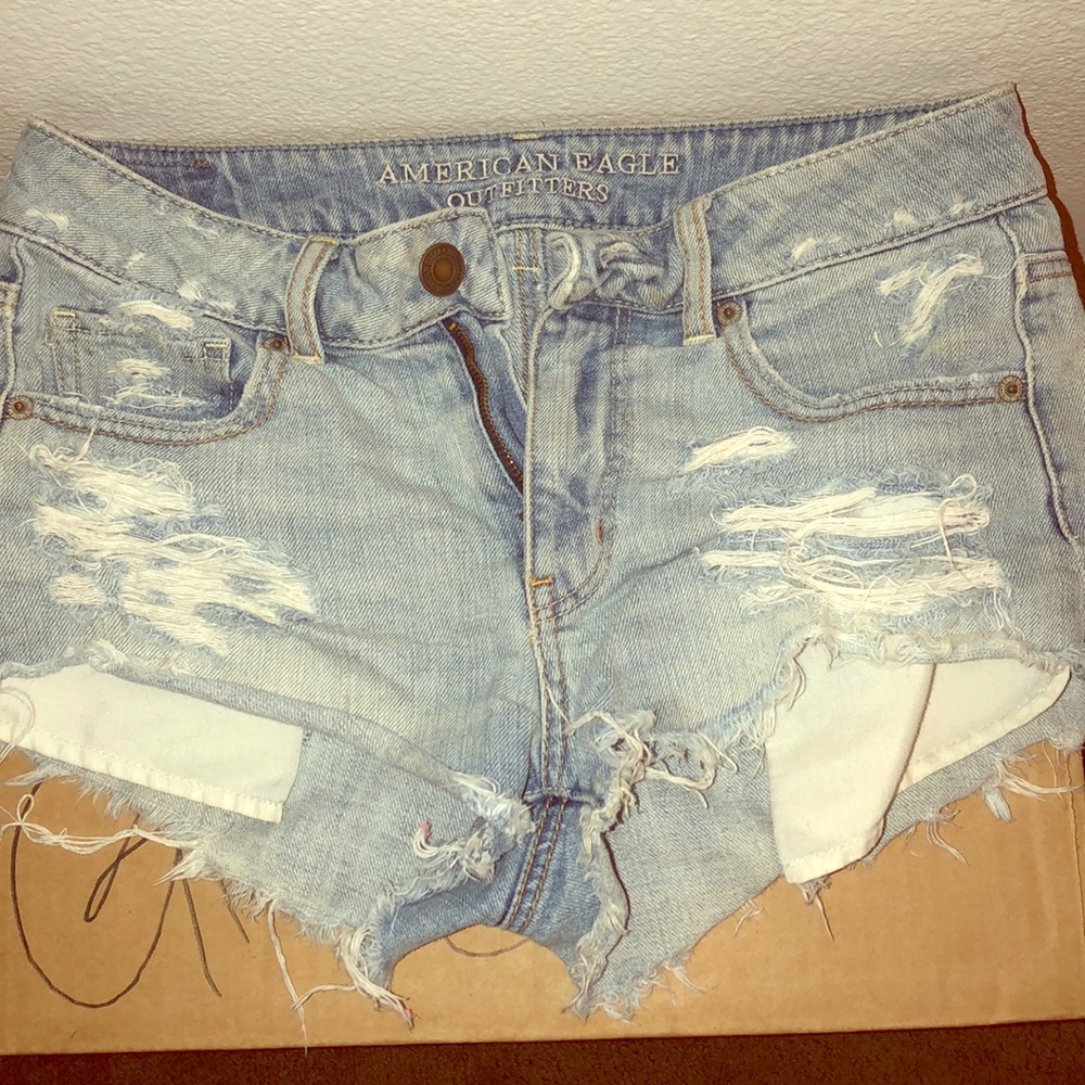 American eagle distressed shorts.